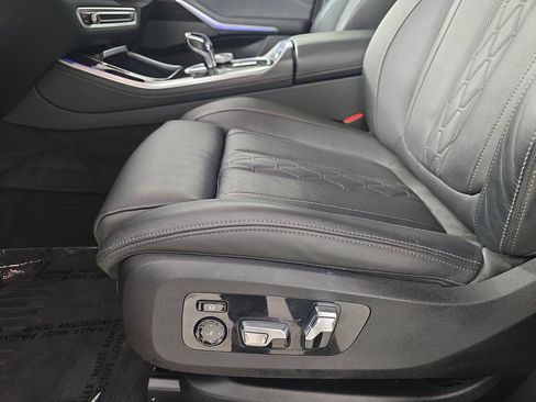 Certified 2023 BMW X5 xDrive40i w/ Executive Package image 32