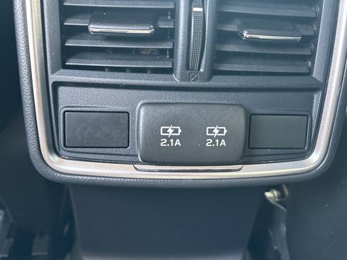 Used 2020 Subaru Forester Limited w/ Popular Package #3 AWD/4WD image 17