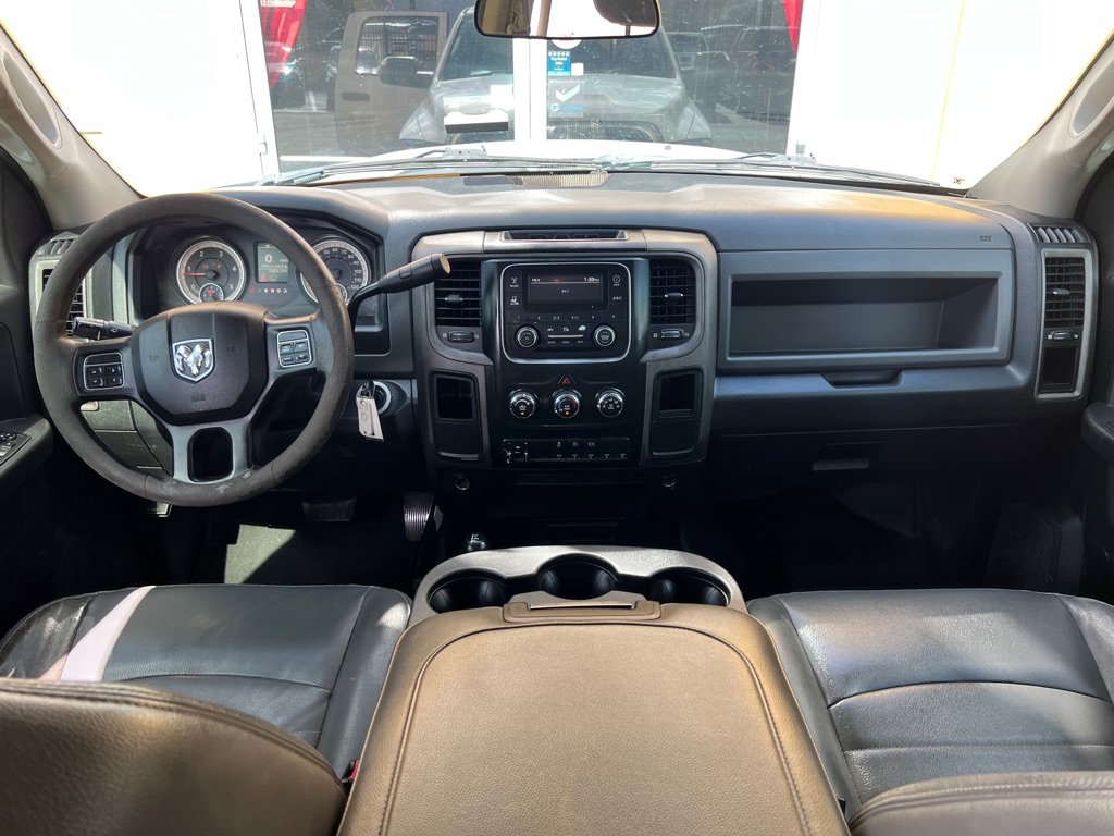 Used 2017 RAM 3500 Tradesman w/ Chrome Appearance Group AWD/4WD image 16