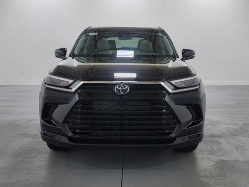 New 2026 Toyota Grand Highlander XLE image 3