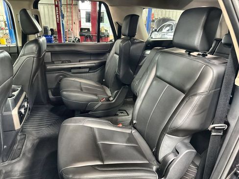 Used 2022 Ford Expedition Max XLT AWD/4WD image 25