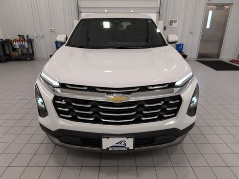 Certified 2025 Chevrolet Equinox LT FWD image 13