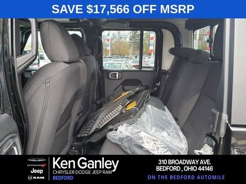 New 2023 Jeep Gladiator Sport image 7