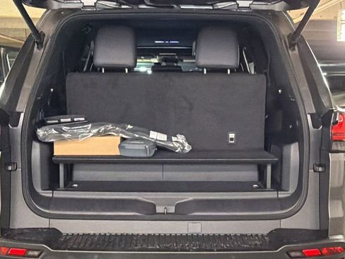 New 2026 Lexus LX 700h Luxury image 9