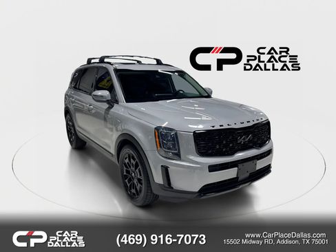 Used 2022 Kia Telluride EX w/ EX Premium Package image 2
