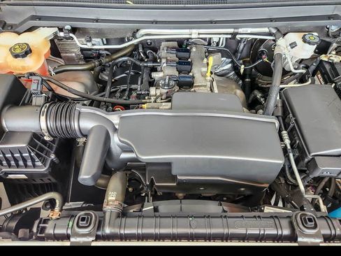 Used 2022 Chevrolet Colorado W/T RWD image 24