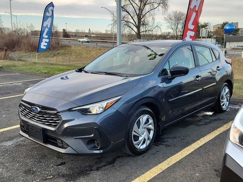 Used 2025 Subaru Impreza 2.0i image 3