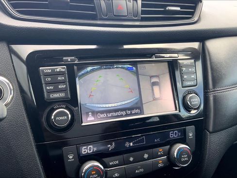 Used 2017 Nissan Rogue SL w/ SL Premium Package image 28