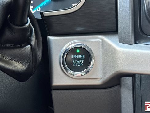 Used 2021 Ford F150 XLT w/ Equipment Group 302A High AWD/4WD image 26