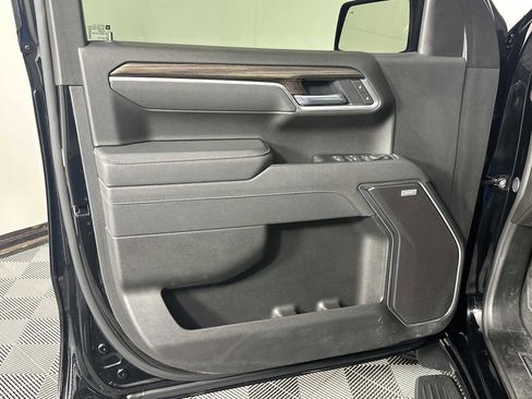 Used 2025 Chevrolet Silverado 1500 RST w/ Convenience Package II image 9