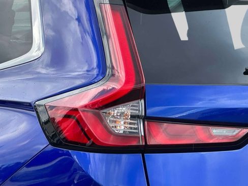 Certified 2025 Honda CR-V Sport image 8