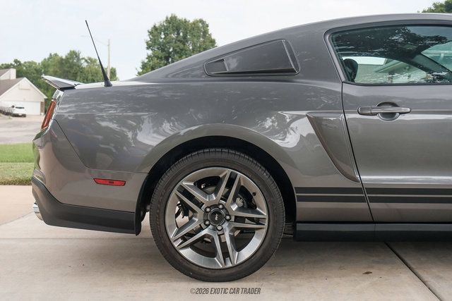 Used 2010 Ford Mustang Shelby GT500 RWD image 10