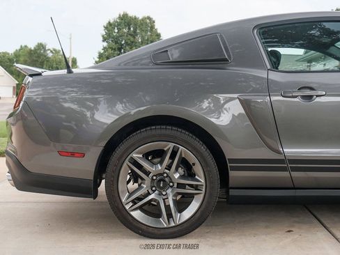 Used 2010 Ford Mustang Shelby GT500 RWD image 10