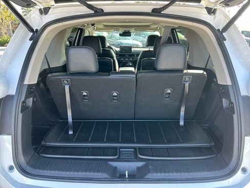 Certified 2023 Honda Pilot Touring image 12