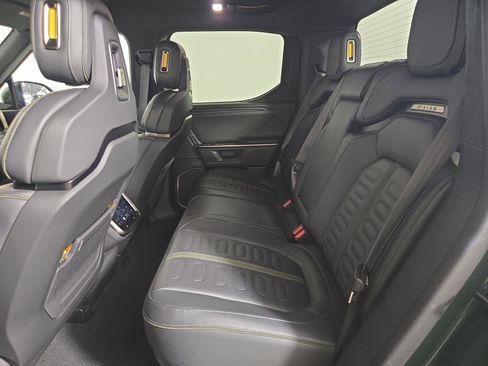 Used 2025 Rivian R1T Adventure image 21