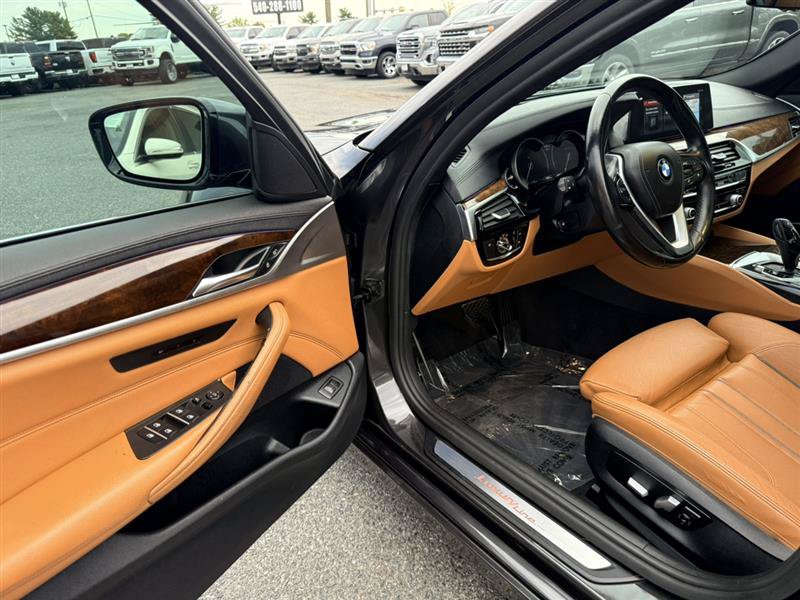 Used 2017 BMW 540i RWD image 29