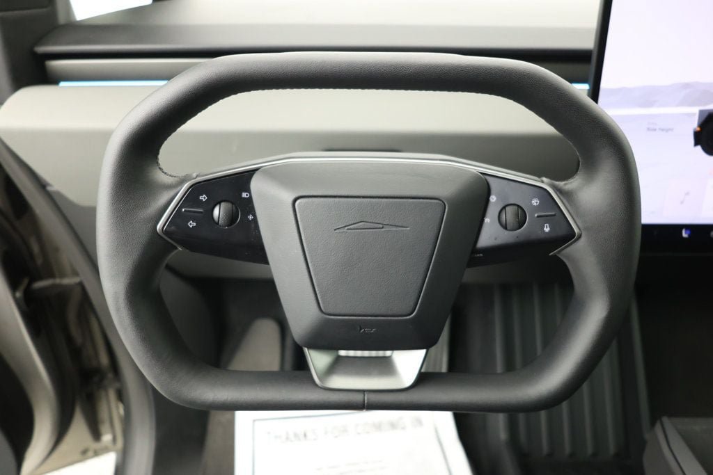 Used 2025 Tesla Cybertruck AWD Crew Cab image 10