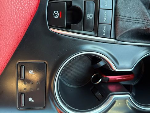 Used 2020 Toyota Camry XSE image 23