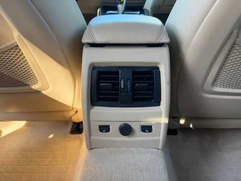 Used 2014 BMW 328i xDrive Sedan image 35