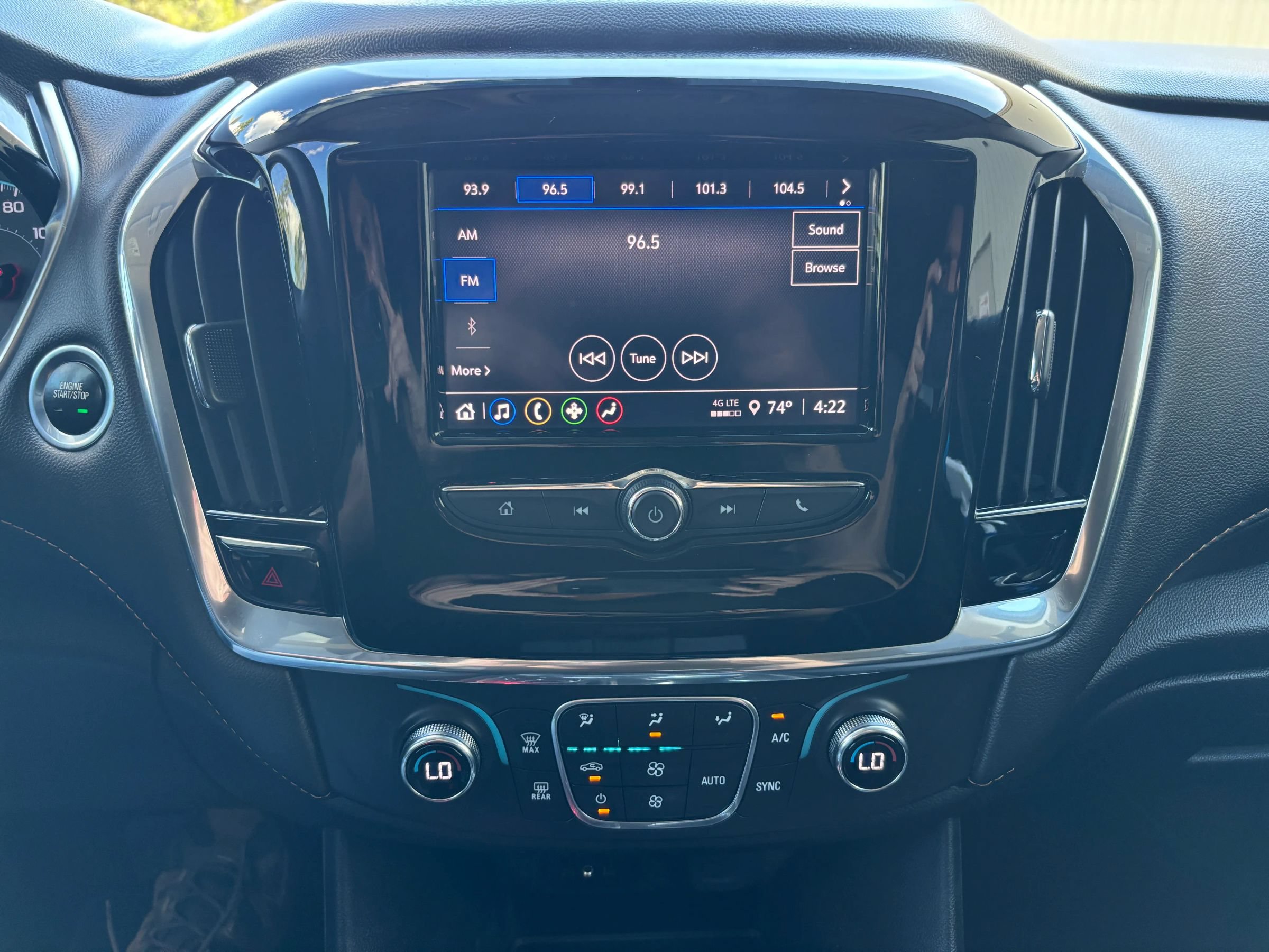 Used 2020 Chevrolet Traverse LS FWD image 9