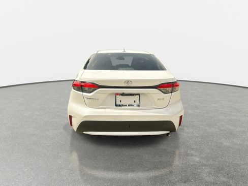 Used 2022 Toyota Corolla XLE FWD image 7