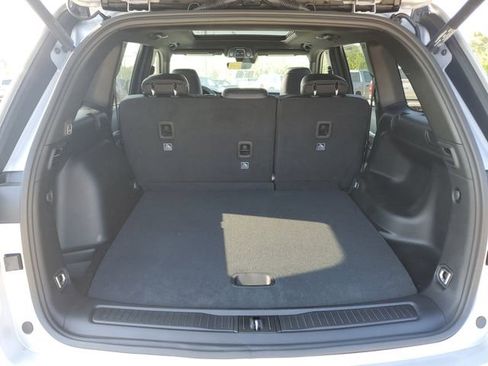 New 2025 Jeep Grand Cherokee Limited w/ Black Appearance Package image 5