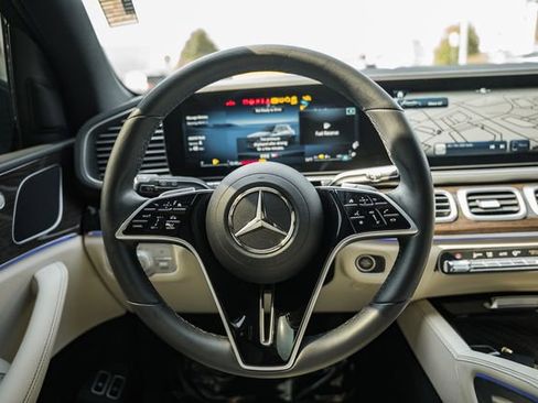 Used 2025 Mercedes-Benz GLE 450e 4MATIC image 30