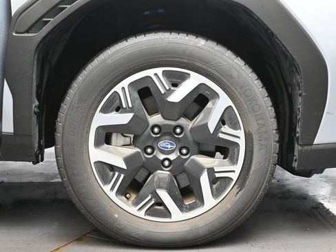 Certified 2025 Subaru Forester Premium AWD/4WD image 10