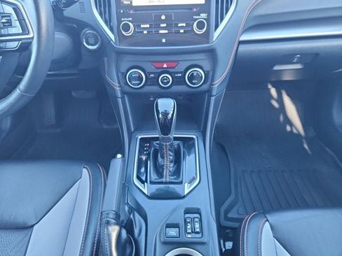 Used 2022 Subaru Crosstrek 2.5i Limited w/ Moonroof Package 2 image 11