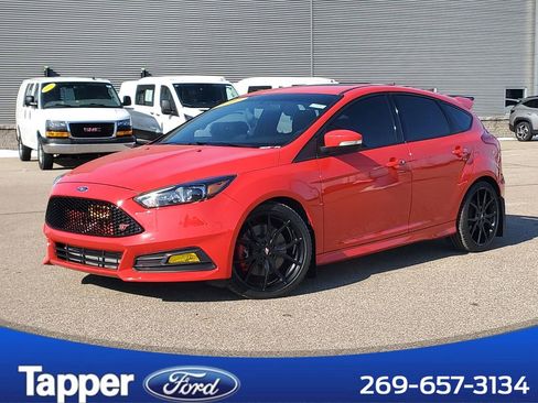 Certified 2017 Ford Focus ST w/ Equipment Group 401A image 1
