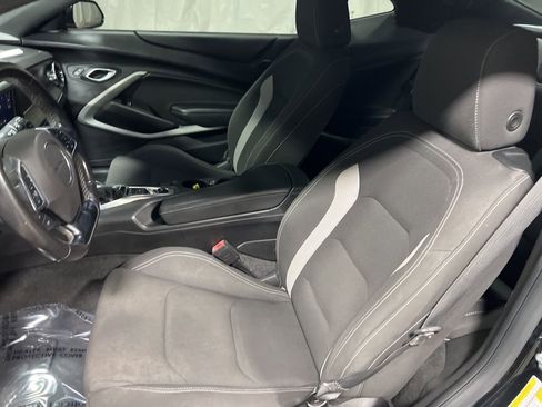 Used 2020 Chevrolet Camaro LT image 13