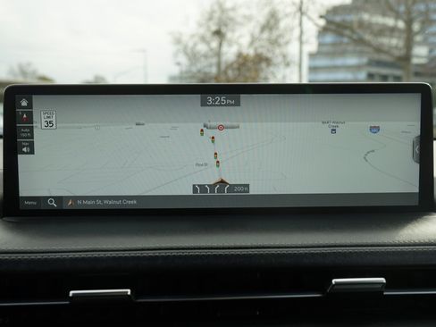 Used 2023 Genesis GV70 2.5T w/ Sport Prestige Package image 24