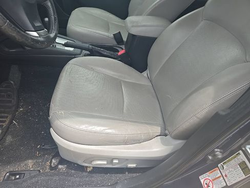 Used 2014 Subaru Forester 2.5i Touring AWD/4WD image 11