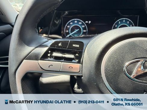 Certified 2022 Hyundai Elantra SEL w/ Convenience Package FWD image 17