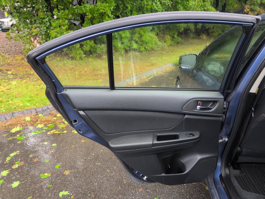 Used 2013 Subaru Impreza 2.0i Premium AWD/4WD image 28