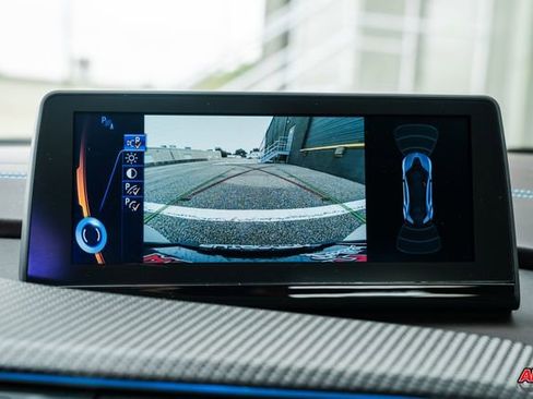 Used 2014 BMW i8 image 79