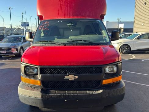 Used 2016 Chevrolet Express 3500 image 7