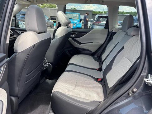 Used 2023 Subaru Forester Premium AWD/4WD image 13