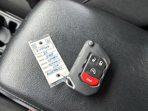 Used 2021 Jeep Wrangler Unlimited Rubicon w/ LED Lighting Group image 34