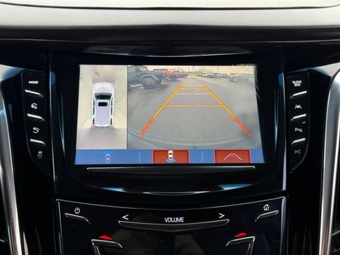 Used 2018 Cadillac Escalade Platinum image 29