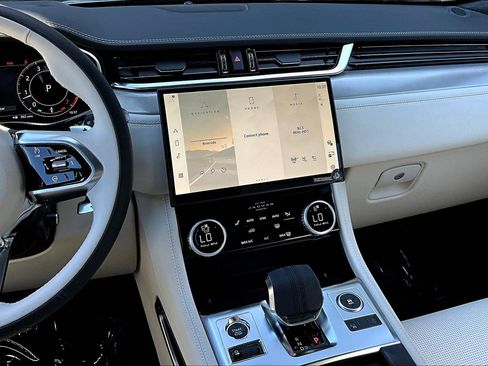New 2026 Jaguar F-PACE R-Dynamic S AWD/4WD image 7