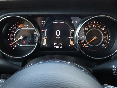 Used 2021 Jeep Wrangler Unlimited Sahara image 35