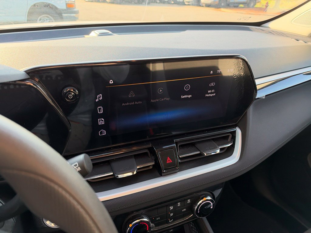Used 2024 Chevrolet TrailBlazer LT FWD image 11