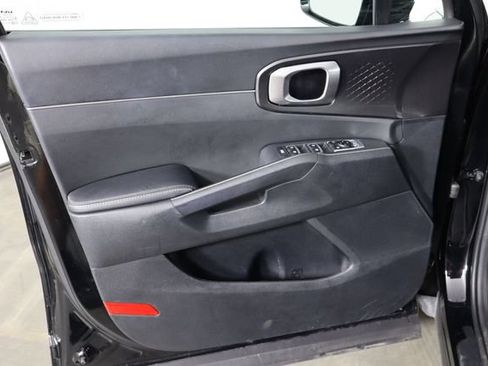 Certified 2025 Kia Sorento S w/ Panoramic Sunroof Package FWD image 20