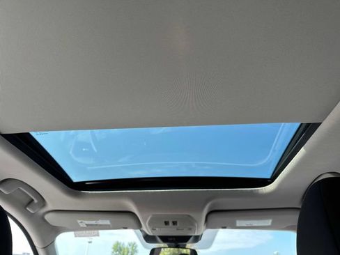 New 2026 Nissan Kicks SV w/ SV Premium Package AWD/4WD image 11
