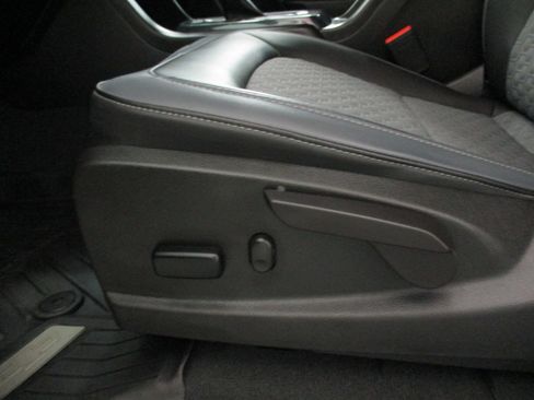 Used 2022 Chevrolet Colorado Z71 image 16