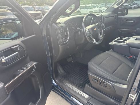 Used 2022 Chevrolet Silverado 1500 LT AWD/4WD image 10