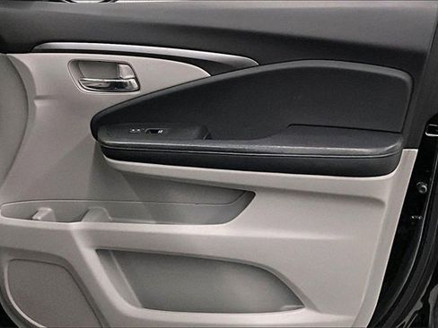 Used 2017 Honda Pilot EX-L image 19