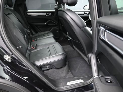Used 2019 Porsche Cayenne image 26