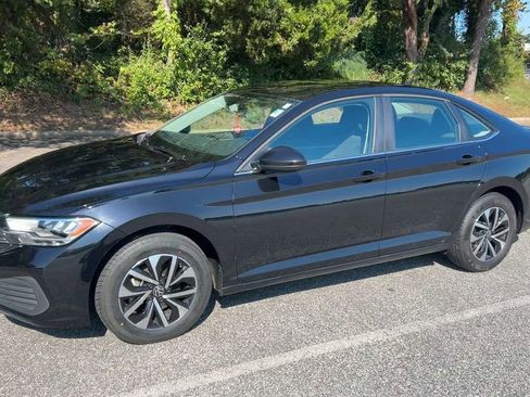 Used 2024 Volkswagen Jetta S image 29